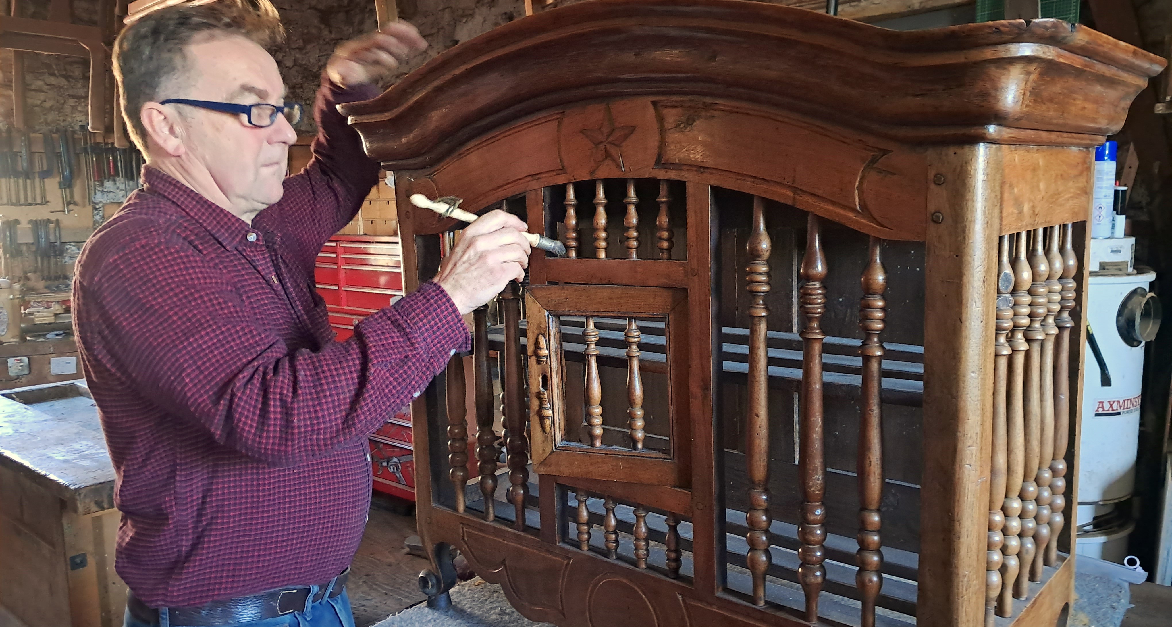 Mark Beddows, Antique Furniture Restorer